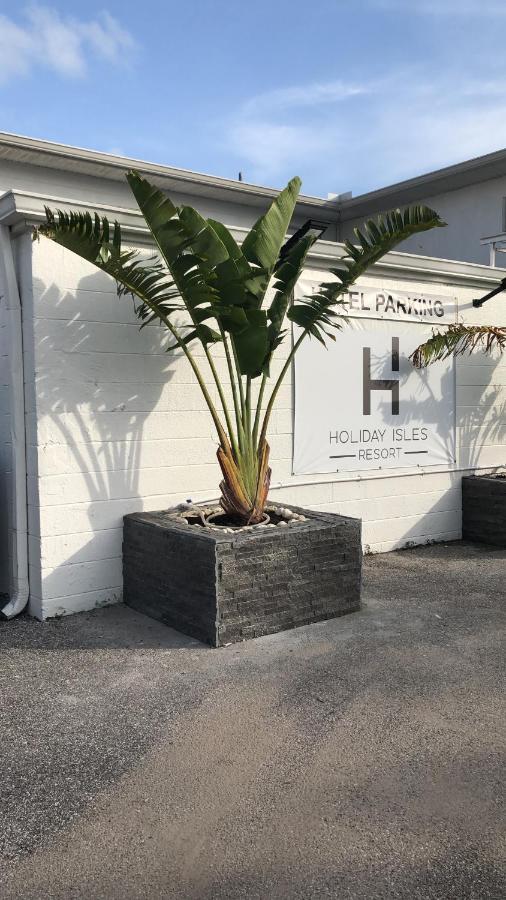 Holiday Isles Resort Madeira Beach Exterior foto